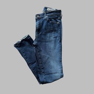 Holiday SALE - 🎄🎄🎄🎄AG Mari Mid Rise Slim Straight Leg Jeans